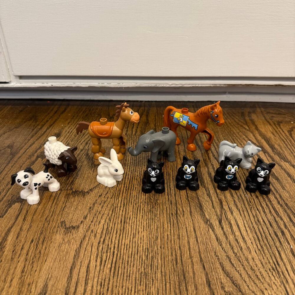 Lego Duplo Lot of 11 Animals Horse Cat Dog Rabbit Elephant Sheep Set